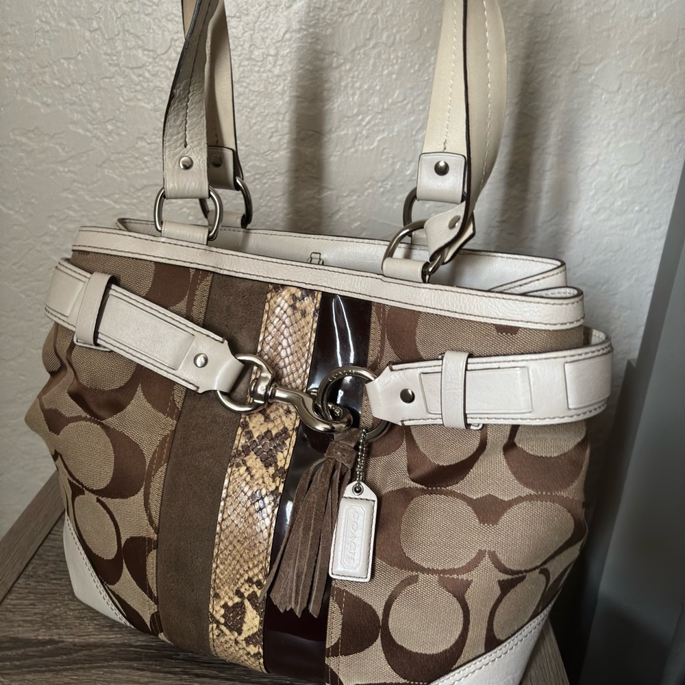 Coach Hampton bag